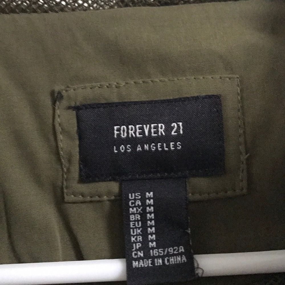 Green jacket - Picture 3 of 3
